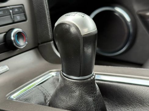 Used 2012 Ford Mustang Premium image 31