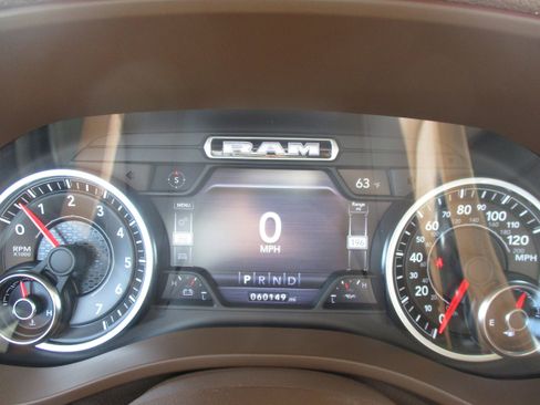 Used 2019 RAM 1500 Laramie image 22