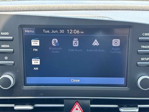 Used 2025 Hyundai Elantra SE FWD image 22