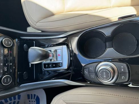 Used 2018 INFINITI QX30 Premium w/ Cargo Package image 22