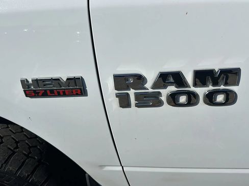 Used 2015 RAM 1500 ST AWD/4WD image 15