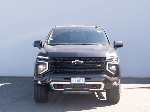 Used 2025 Chevrolet Suburban Z71 AWD/4WD image 23