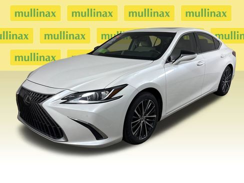 Used 2023 Lexus ES 350 w/ Premium Package FWD image 9