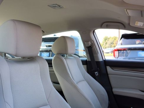 Used 2018 Honda Accord LX image 33