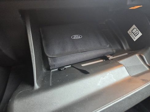 Used 2018 Ford Focus SE w/ Cold Weather Package image 19