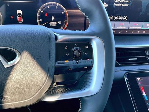 Used 2025 INFINITI QX80 Luxe w/ Cargo Package image 26