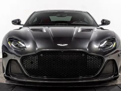 Used 2019 Aston Martin DBS Superleggera image 7