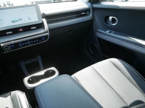 Used 2024 Hyundai Ioniq 5 Limited AWD/4WD image 11