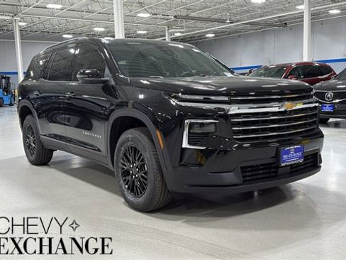 New 2026 Chevrolet Traverse LT w/ Driver Confidence Package image 1