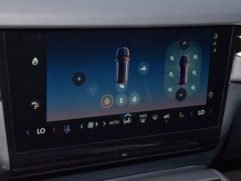 New 2026 Lincoln Navigator Reserve w/ Jet Appearance Package AWD/4WD image 30