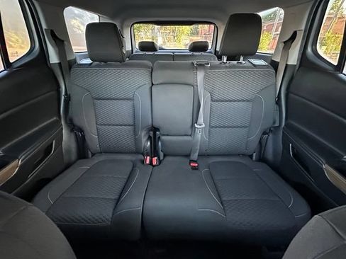 Used 2018 GMC Acadia SLE FWD image 21
