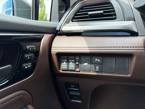 Certified 2026 Honda Odyssey Touring image 25