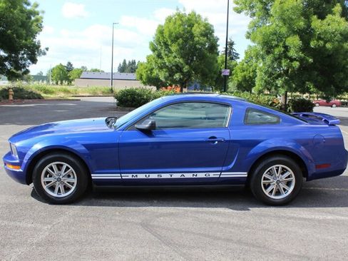 Used 2005 Ford Mustang Coupe RWD image 7