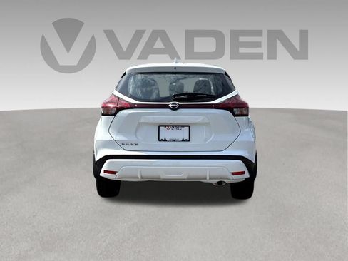 Used 2025 Nissan Kicks Play S FWD image 24