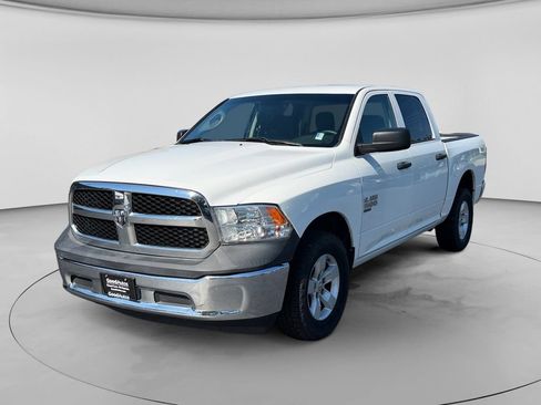Used 2022 RAM 1500 Classic SLT AWD/4WD image 1