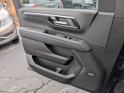 Used 2026 Chevrolet Tahoe RST w/ Comfort Package image 12