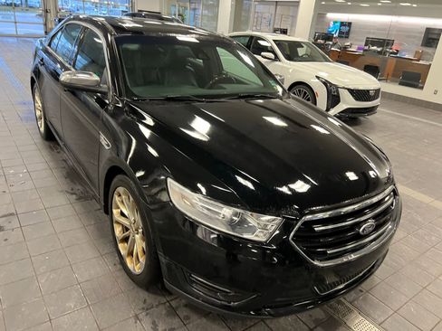 Used 2017 Ford Taurus Limited image 4