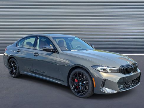 New 2026 BMW 330i Sedan w/ M Sport Package RWD image 2
