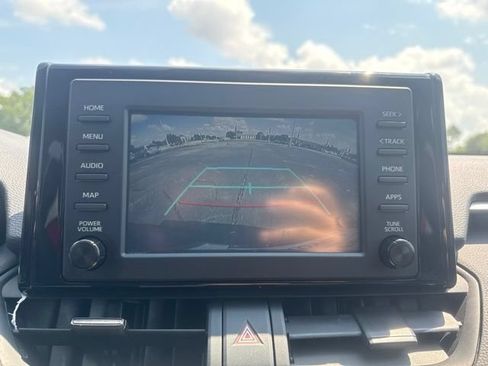 Used 2019 Toyota RAV4 XLE w/ Convenience Package FWD image 33