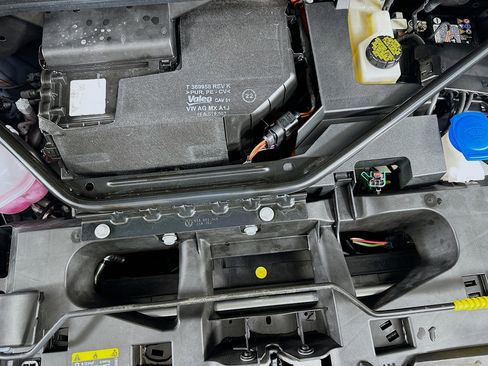 Used 2023 Volkswagen ID.4 Pro S AWD/4WD image 33