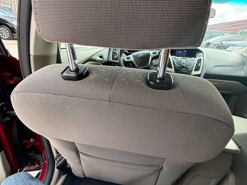 Used 2014 Ford Focus SE image 28