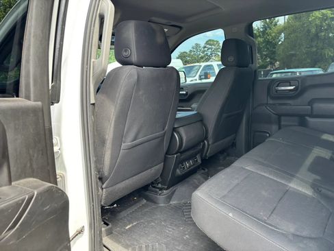 Used 2021 Chevrolet Silverado 1500 LT AWD/4WD image 14