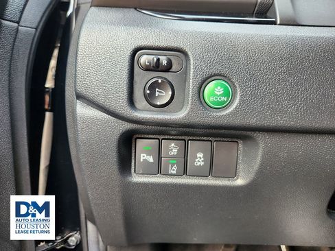 Used 2020 Honda Pilot Touring image 28