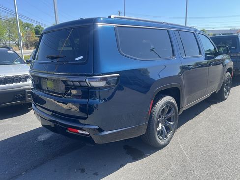 New 2026 Jeep Grand Wagoneer L Limited AWD/4WD image 14