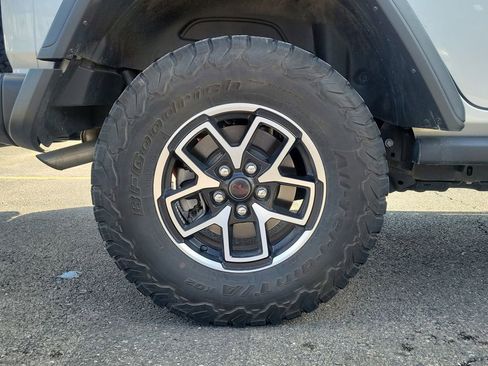 Certified 2024 Jeep Wrangler Unlimited Rubicon image 5