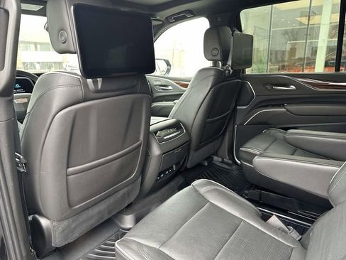 Used 2021 Cadillac Escalade Premium Luxury w/ Driver Assist Tech Package image 33