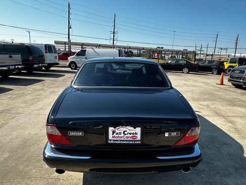 Used 2003 Jaguar XJ8 RWD image 86