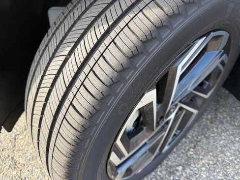 New 2026 Hyundai Tucson Limited image 4