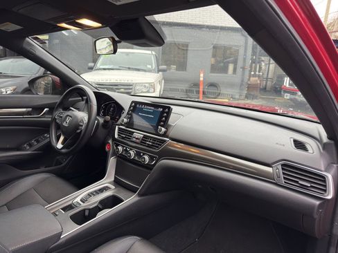 Used 2019 Honda Accord Sport image 26
