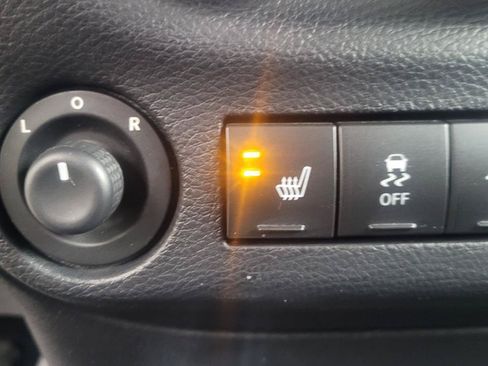 Used 2014 Jeep Wrangler Sahara AWD/4WD image 21