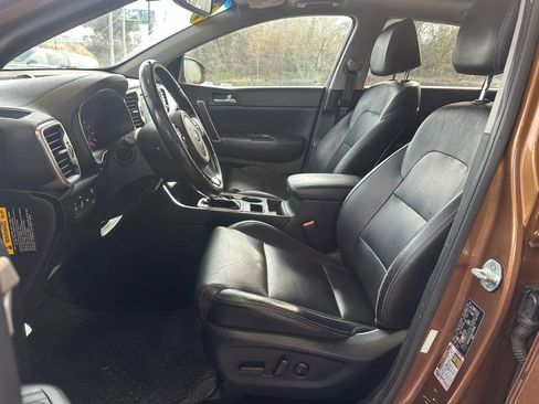 Used 2017 Kia Sportage EX w/ EX Technology Package image 8