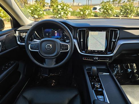 Used 2025 Volvo S60 B5 Core image 24