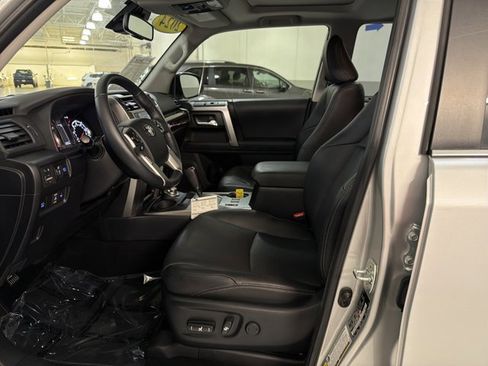 Used 2024 Toyota 4Runner Limited image 15