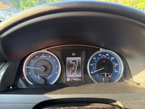 Used 2016 Toyota Camry LE FWD image 12