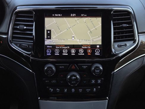 Used 2019 Jeep Grand Cherokee Summit image 17