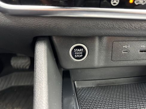 Used 2023 Nissan Rogue SV w/ SV Premium Package image 22