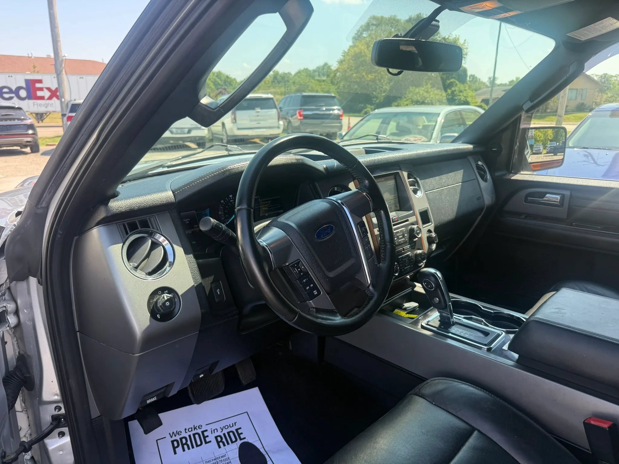 Used 2016 Ford Expedition Platinum AWD/4WD image 11