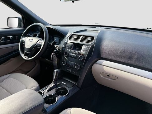 Used 2019 Ford Explorer FWD image 32