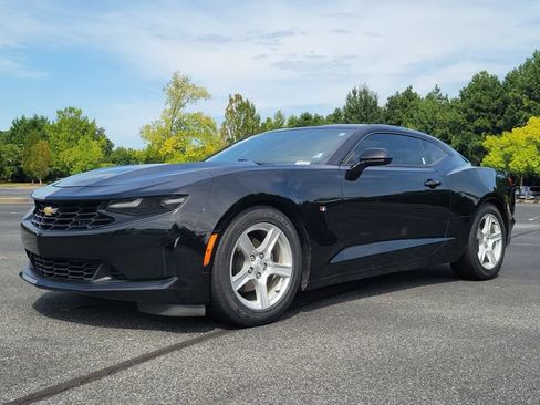 Used 2021 Chevrolet Camaro LT RWD image 22