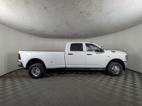 New 2026 RAM 3500 Tradesman AWD/4WD image 6
