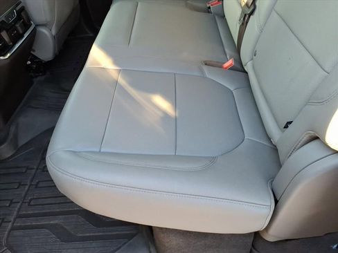 Used 2019 GMC Sierra 1500 SLT w/ SLT Premium Package image 22