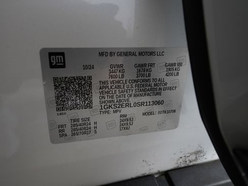 Used 2025 GMC Yukon Denali Ultimate w/ LPO, Floor Liner Package image 41