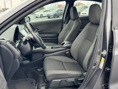 Used 2020 Honda HR-V Sport image 12