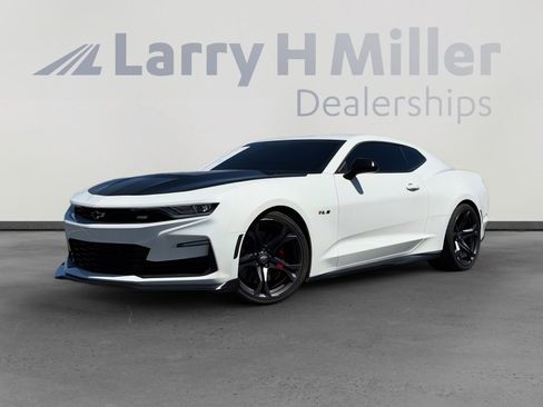 Used 2022 Chevrolet Camaro SS image 1