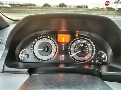 Used 2014 Honda Odyssey Touring Elite image 19