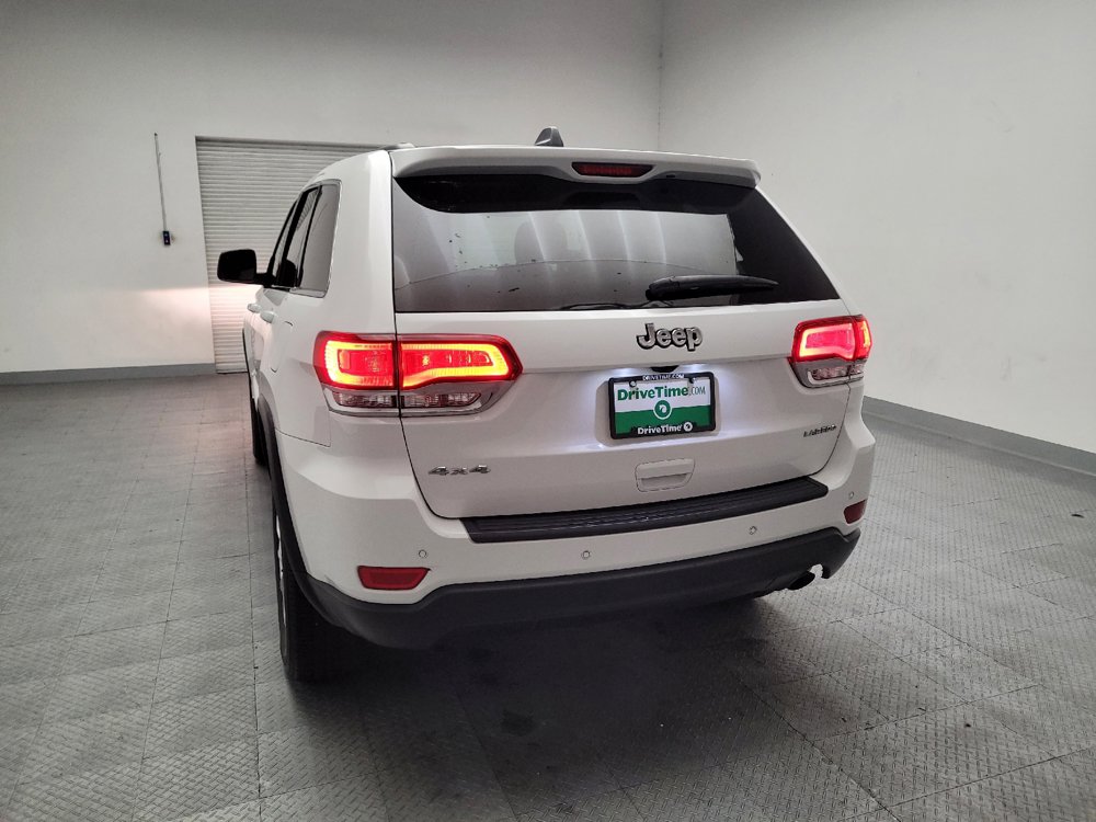 Used 2022 Jeep Grand Cherokee Laredo X AWD/4WD image 6